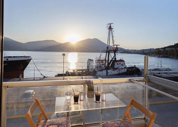 Seaside With A Great View In Apartment Chalkida
